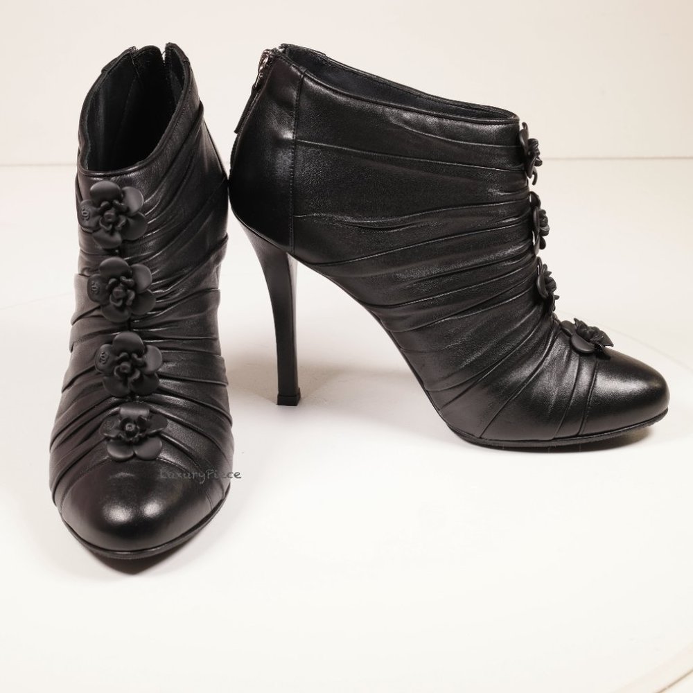 Amazing Chanel Black Leather Camelia Ankle Boots Heels RARE - Picture 8 of 13